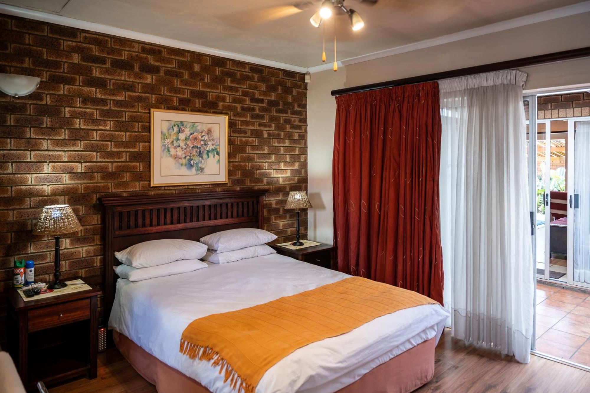 Asante Guest House Vanderbijlpark Exteriör bild