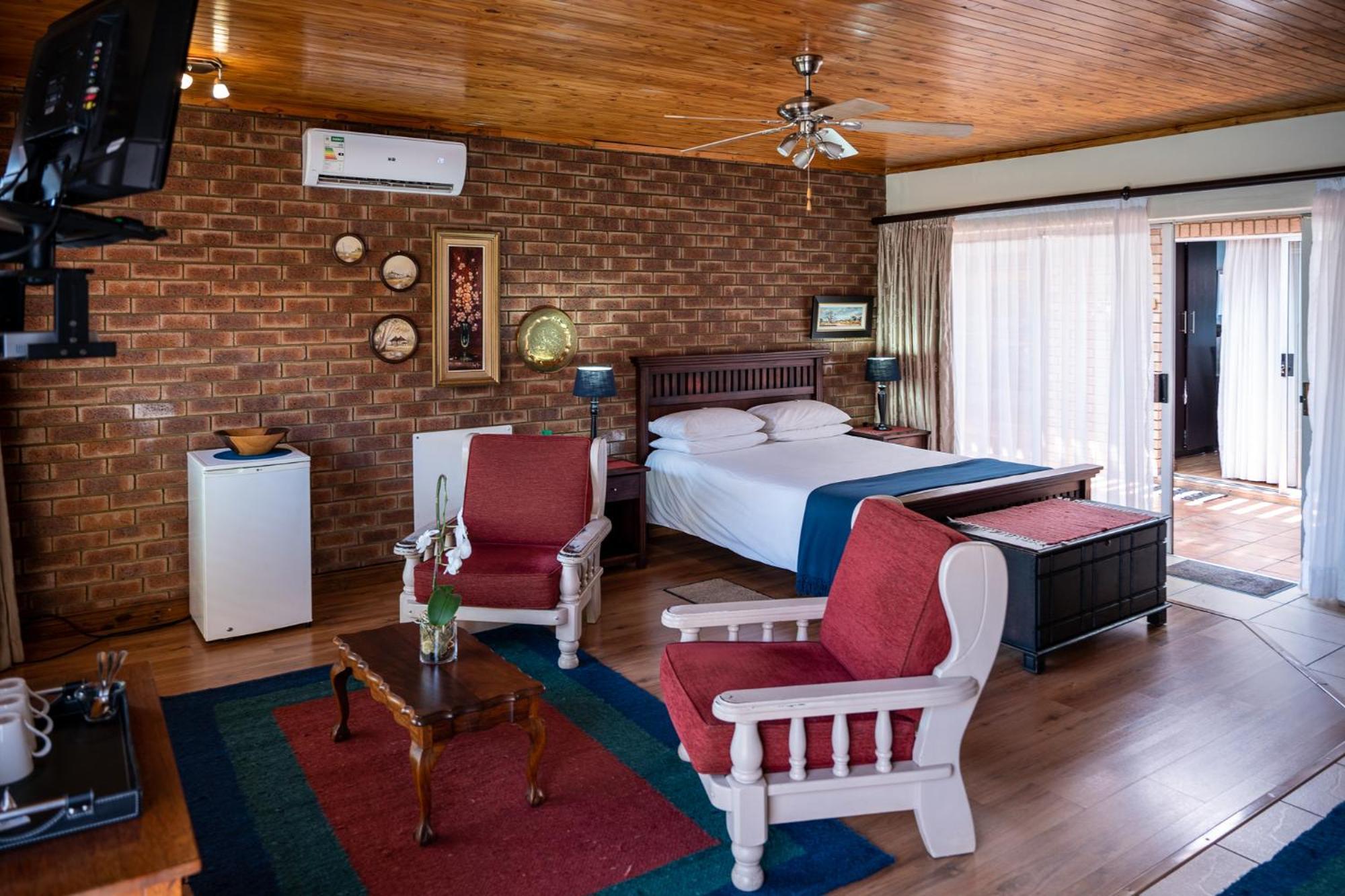Asante Guest House Vanderbijlpark Exteriör bild